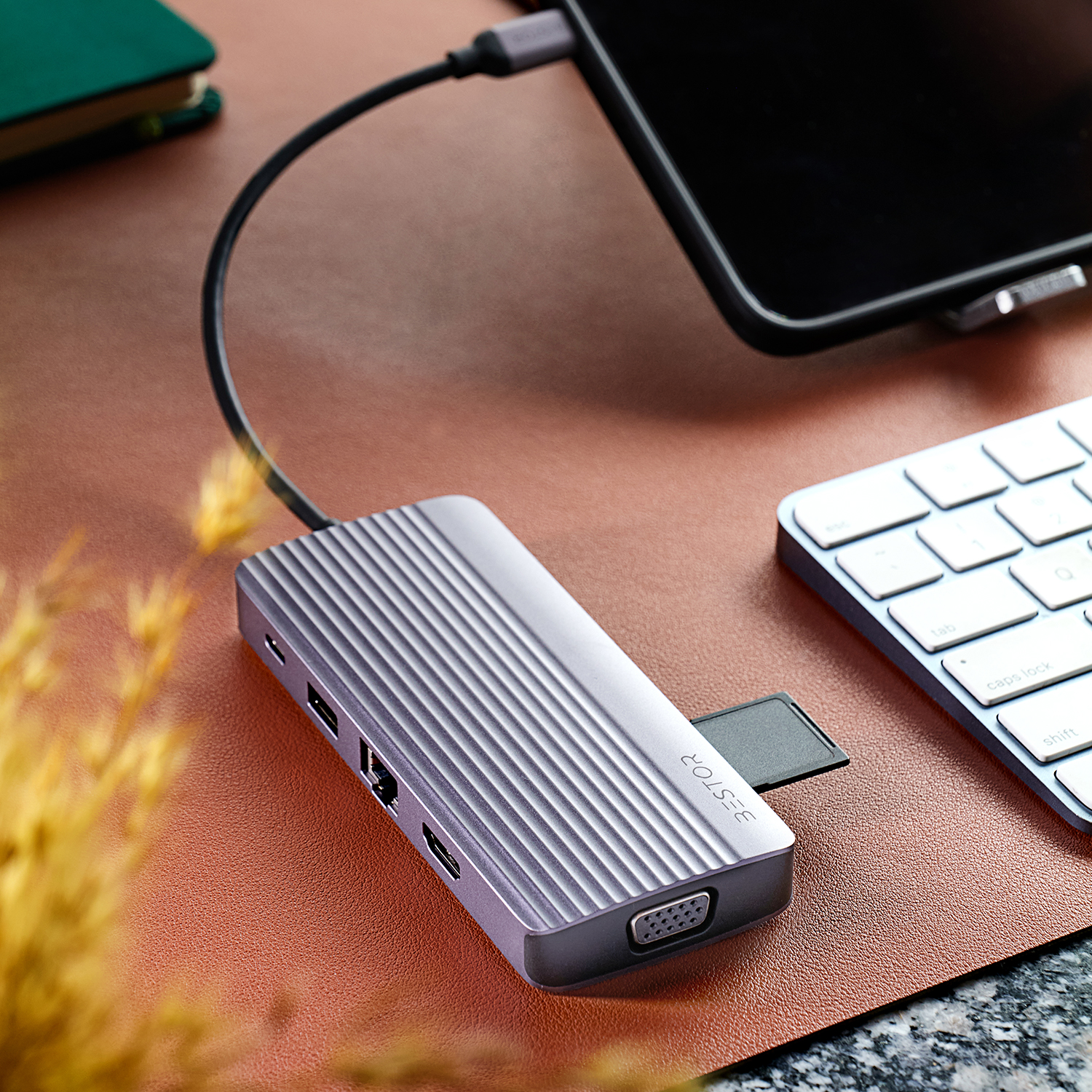 Hubs & Docking Station